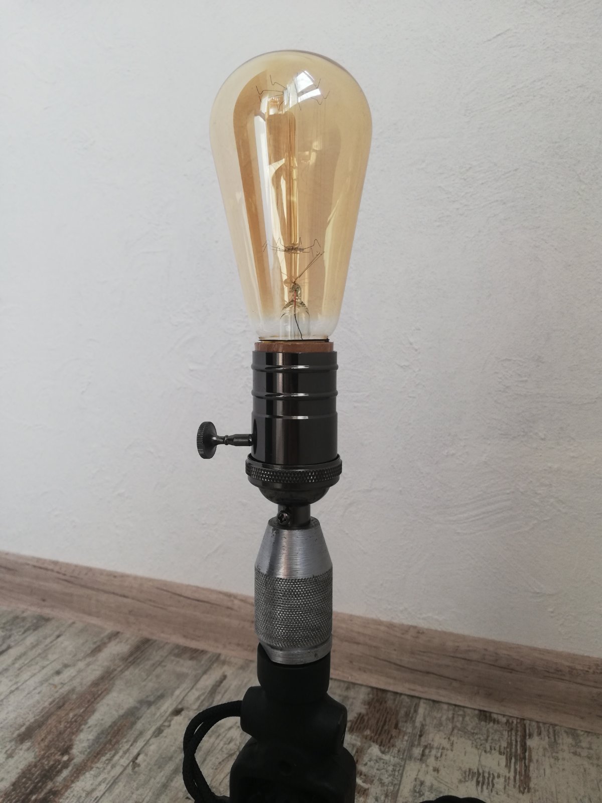 Настільна лампа ручна дриль лофт декор ретро | Adeloks